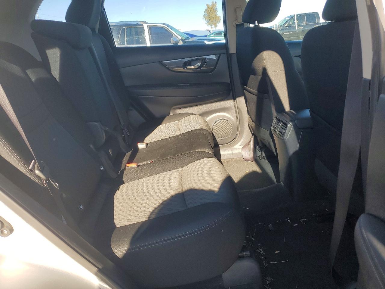 2017 NISSAN ROGUE S photo 11