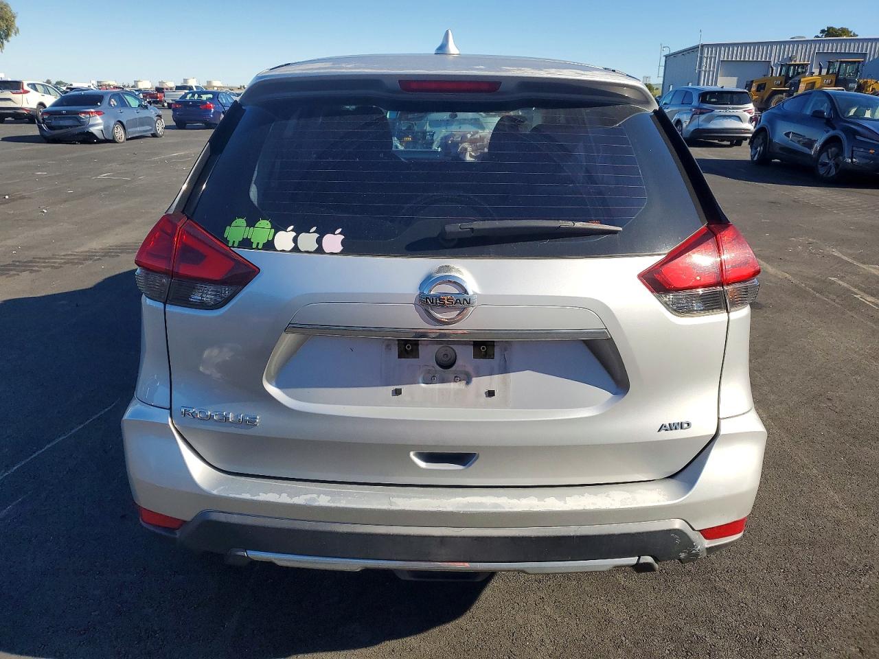 2017 NISSAN ROGUE S photo 6
