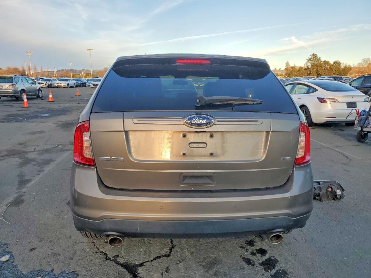 2014 FORD EDGE SEL photo 16