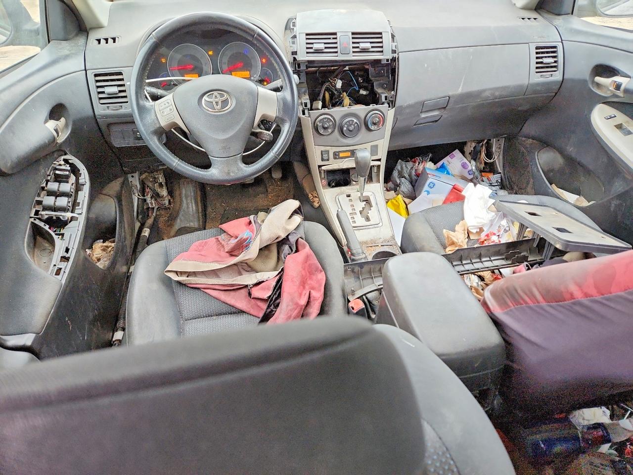 2010 TOYOTA COROLLA BASE photo 8