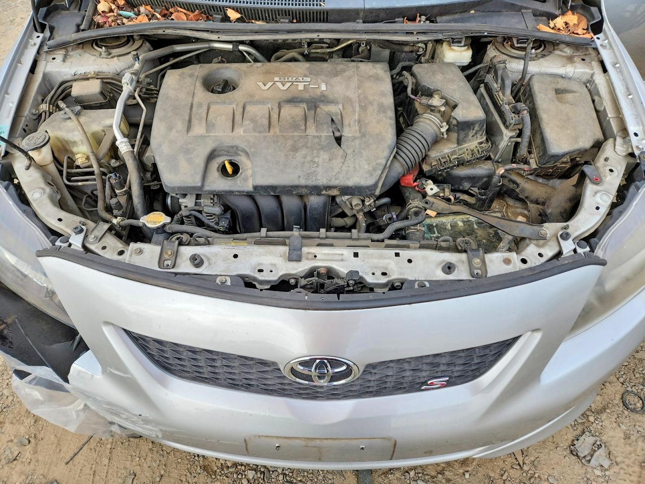2010 TOYOTA COROLLA BASE photo 11