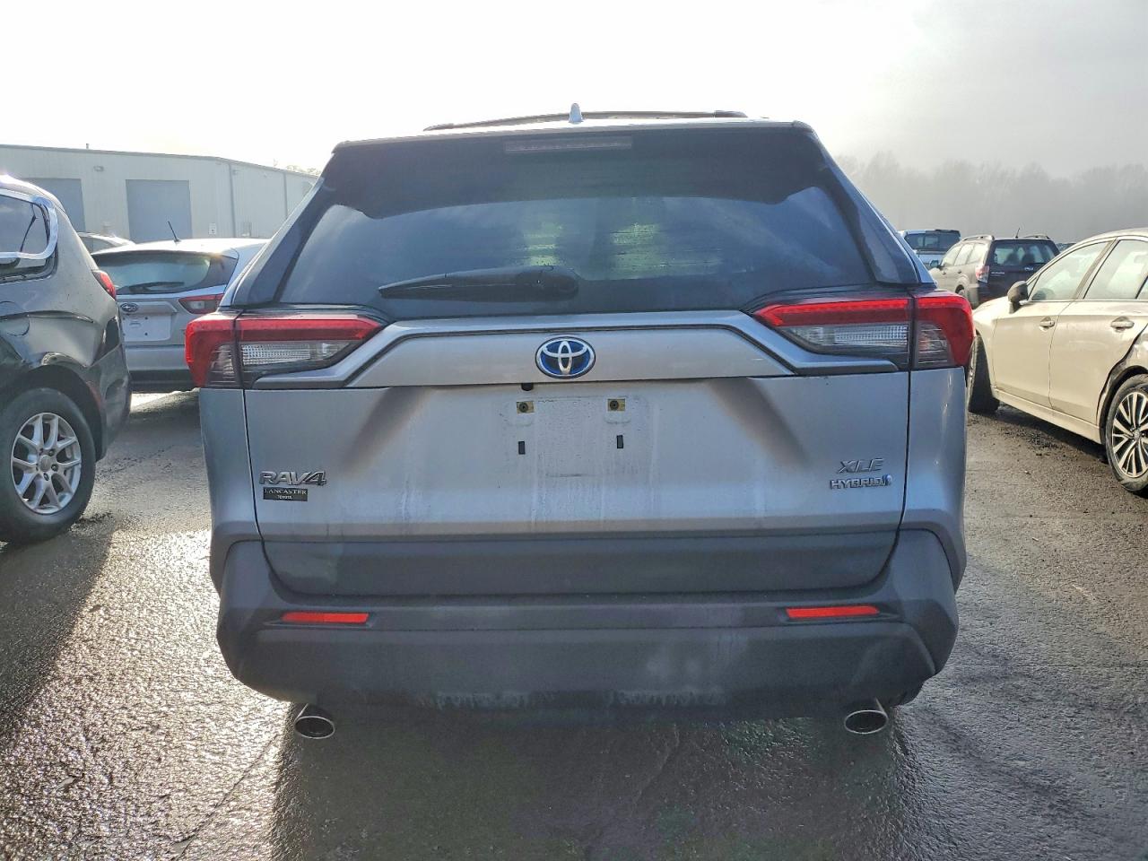2024 TOYOTA RAV4 XLE photo 6