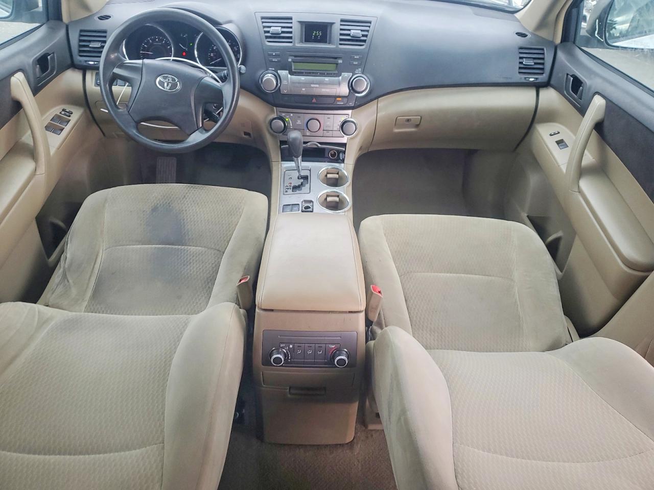 2010 TOYOTA HIGHLANDER photo 8