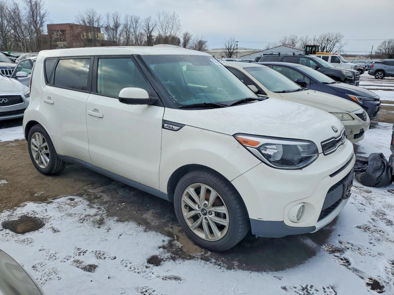 2017 KIA SOUL + photo 4