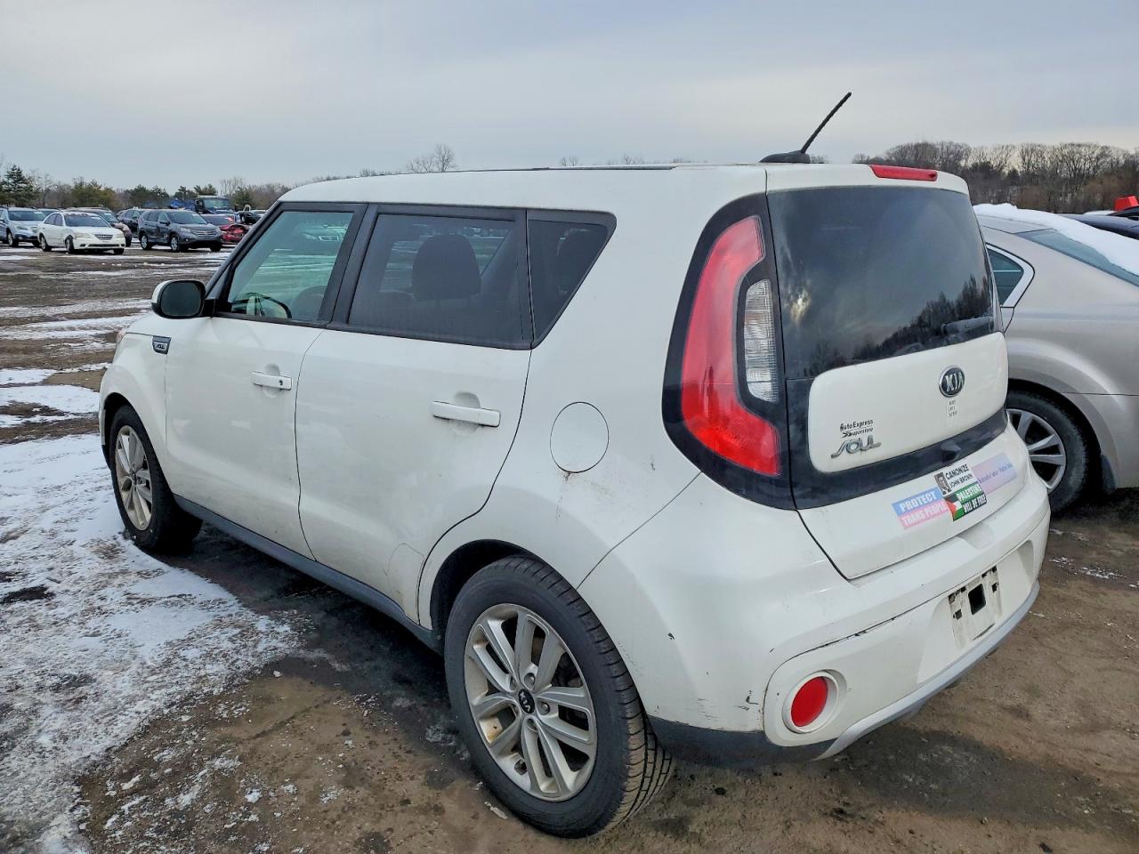 2017 KIA SOUL + photo 2
