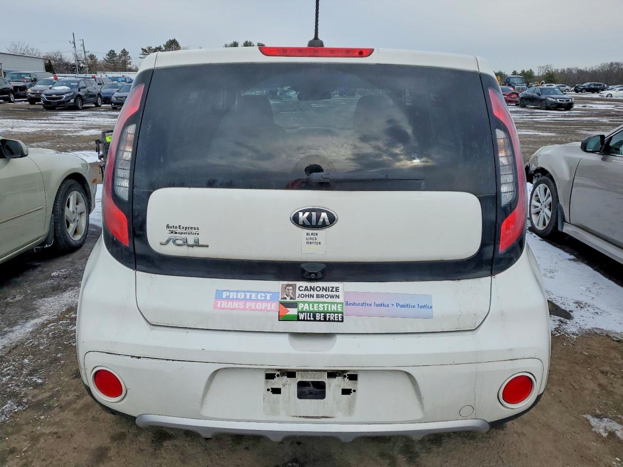 2017 KIA SOUL + photo 6