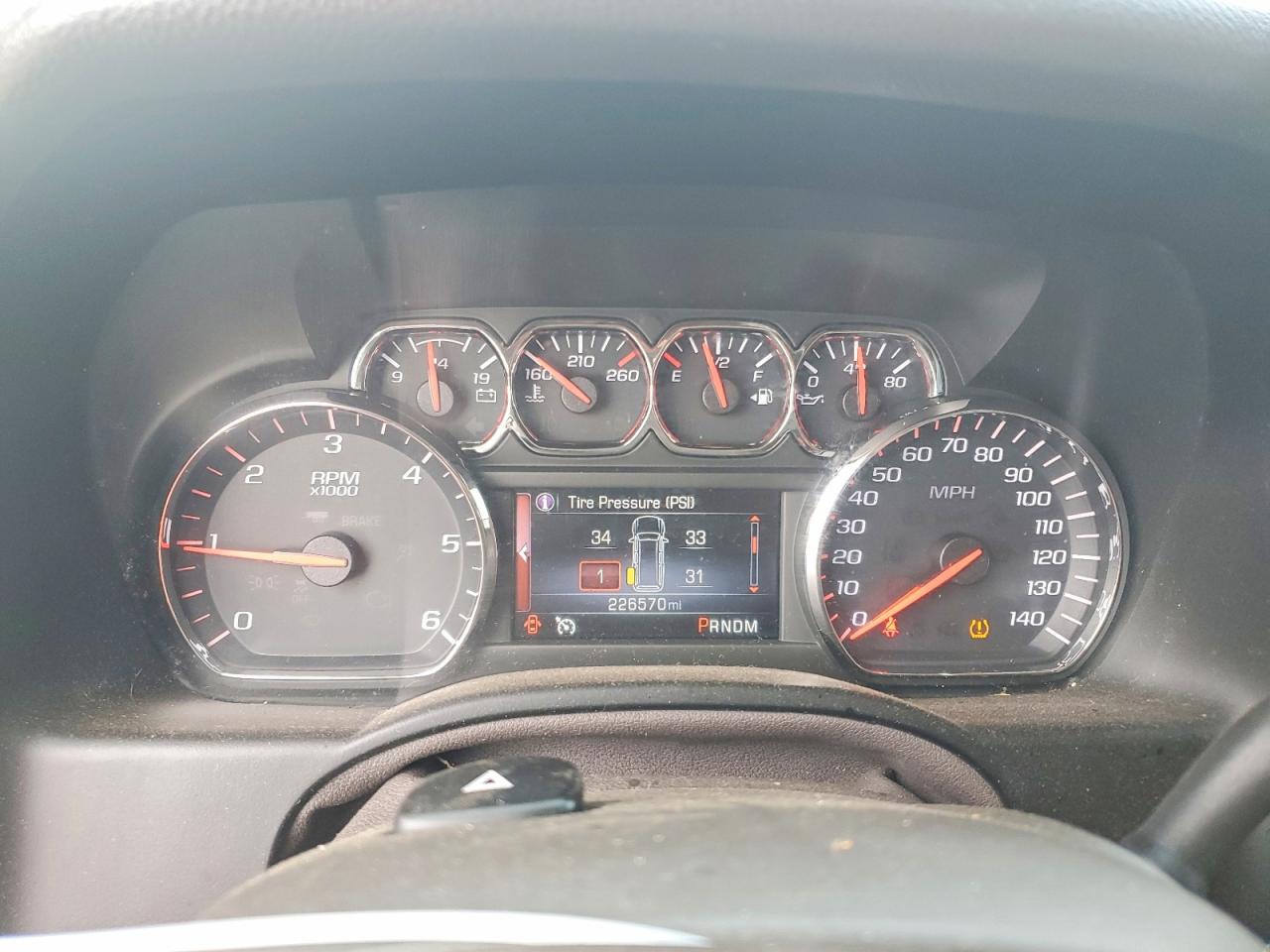 2015 GMC YUKON XL C1500 SLT photo 9