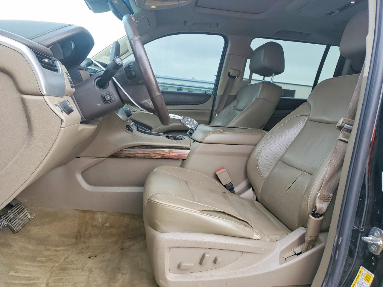 2015 GMC YUKON XL C1500 SLT photo 7