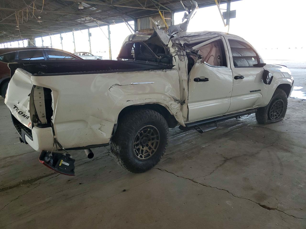 2021 TOYOTA TACOMA DOUBLE CAB photo 3