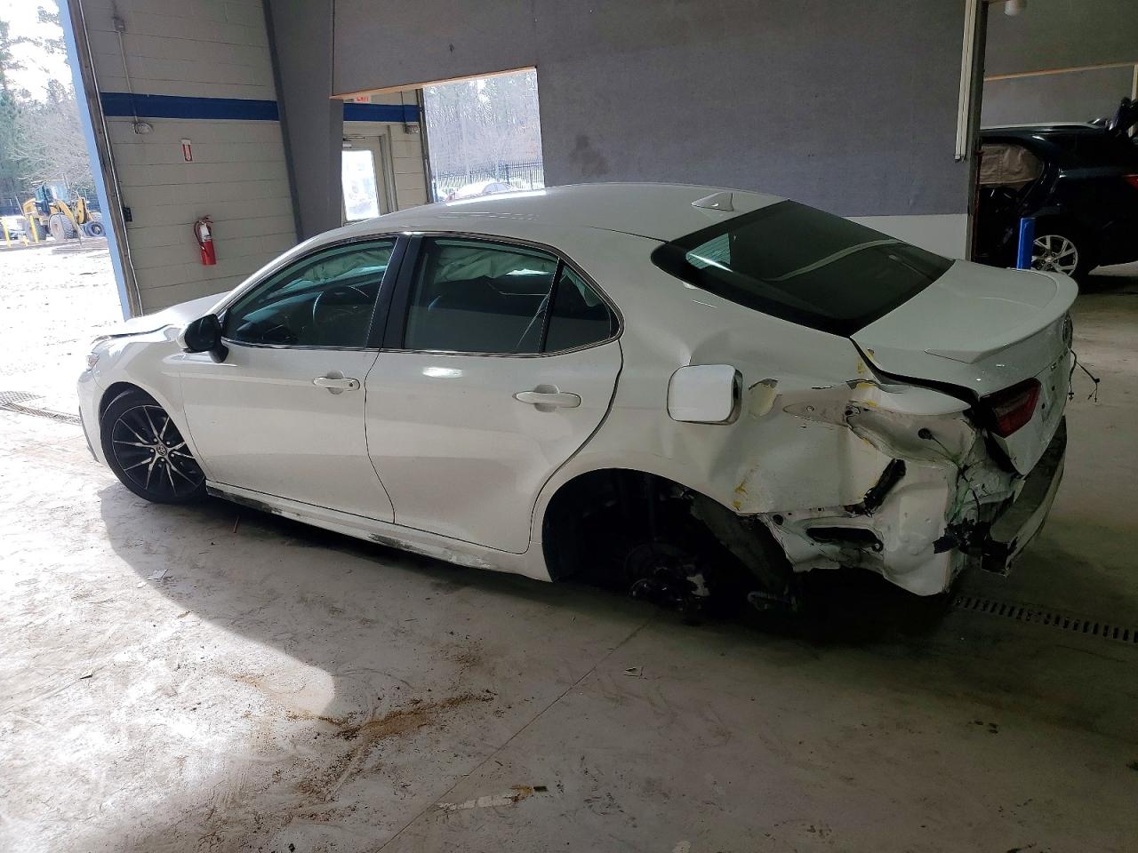 2023 TOYOTA CAMRY SE NIGHT SHADE photo 2