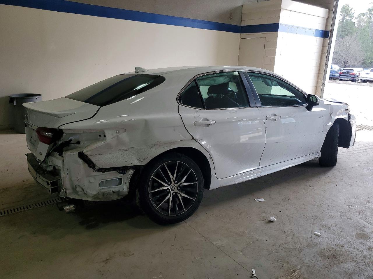 2023 TOYOTA CAMRY SE NIGHT SHADE photo 3