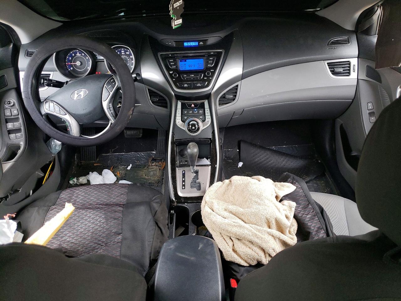 2013 HYUNDAI ELANTRA GLS photo 8