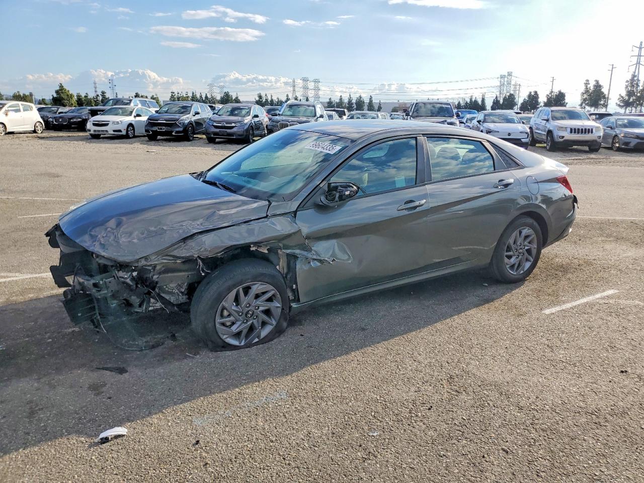 2024 HYUNDAI ELANTRA