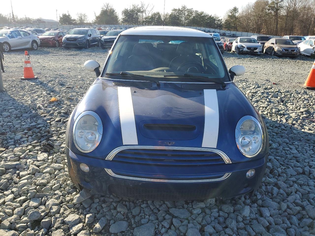 2004 MINI COOPER S photo 5