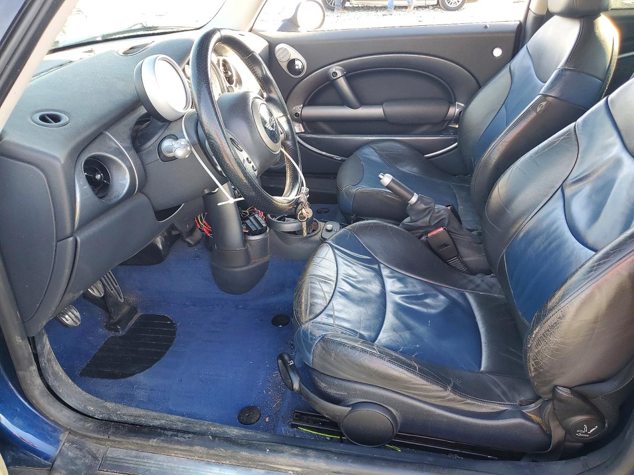 2004 MINI COOPER S photo 7