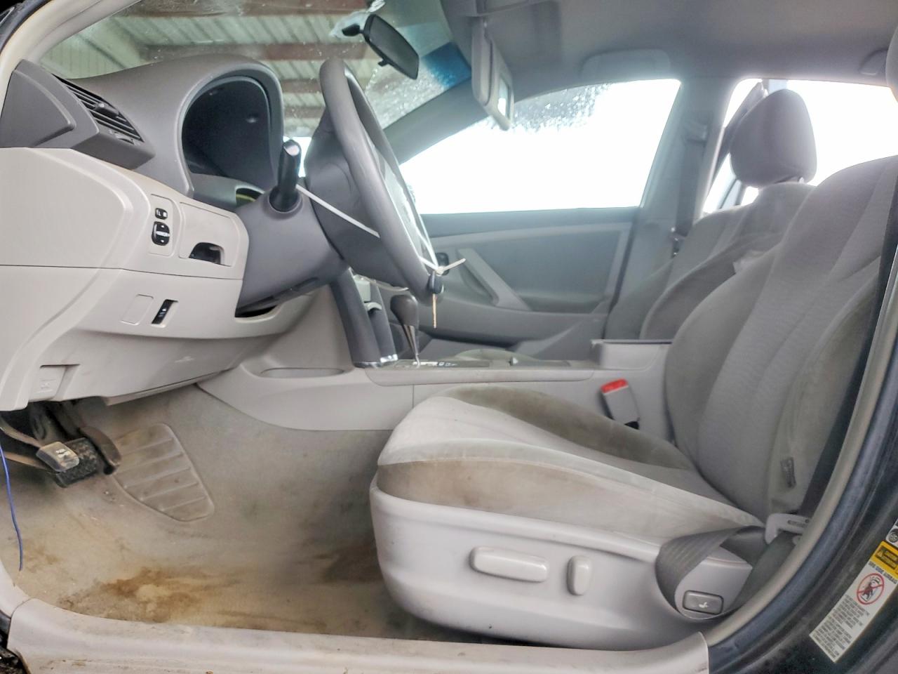 2011 TOYOTA CAMRY BASE photo 7