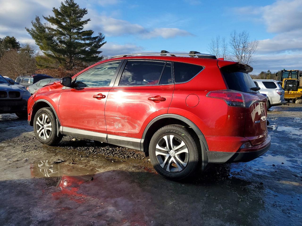 2016 TOYOTA RAV4 LE photo 2