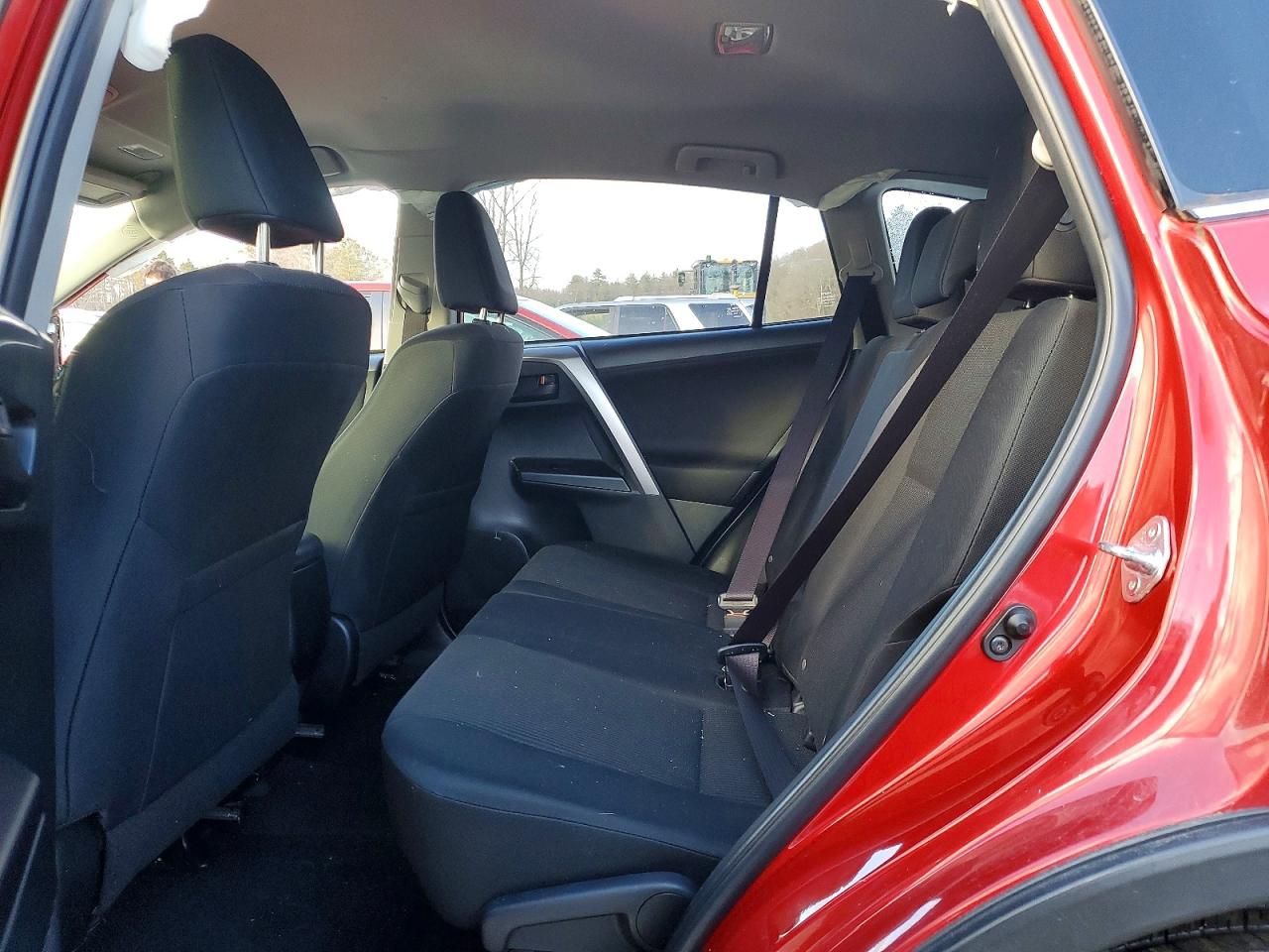 2016 TOYOTA RAV4 LE photo 11