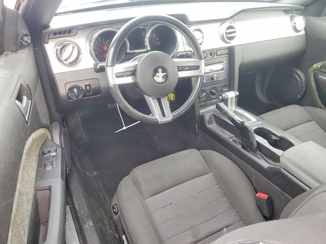 2005 FORD MUSTANG GT photo 8