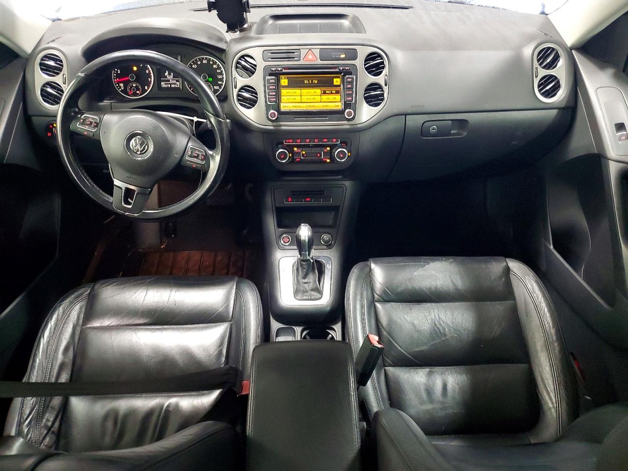 2011 VOLKSWAGEN TIGUAN S photo 8