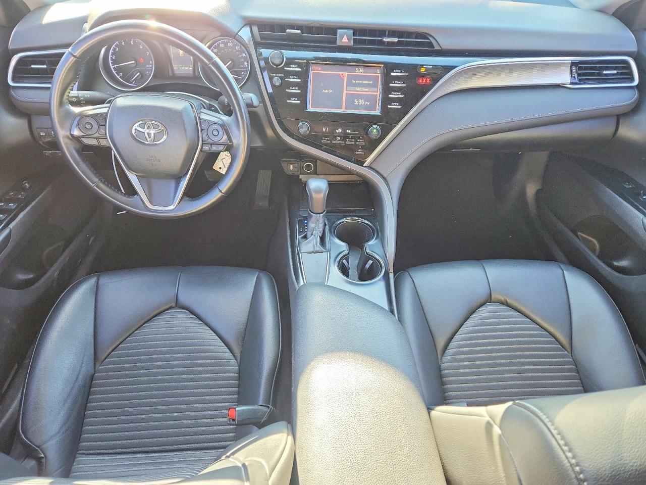 2018 TOYOTA CAMRY L photo 8