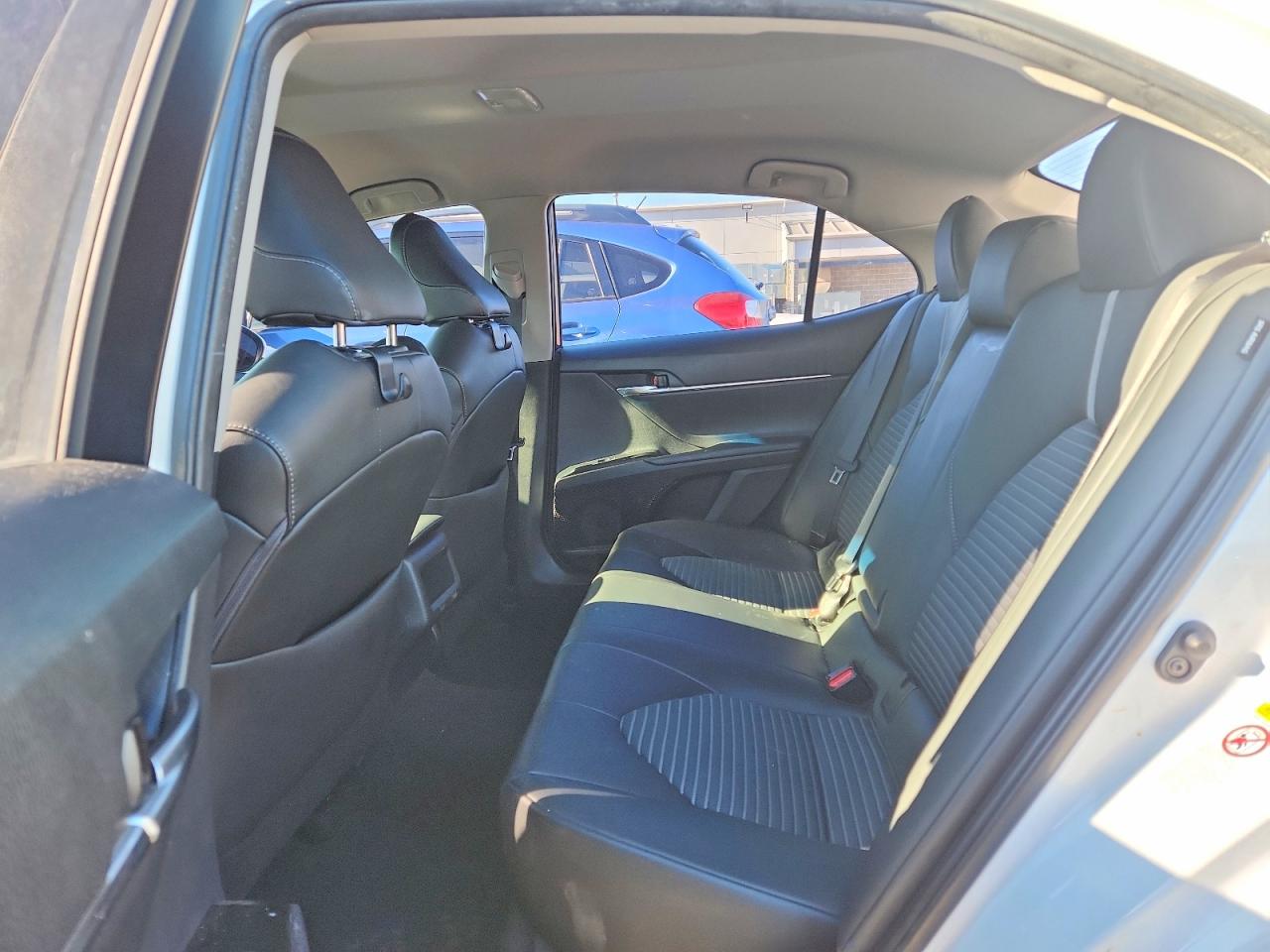 2018 TOYOTA CAMRY L photo 10