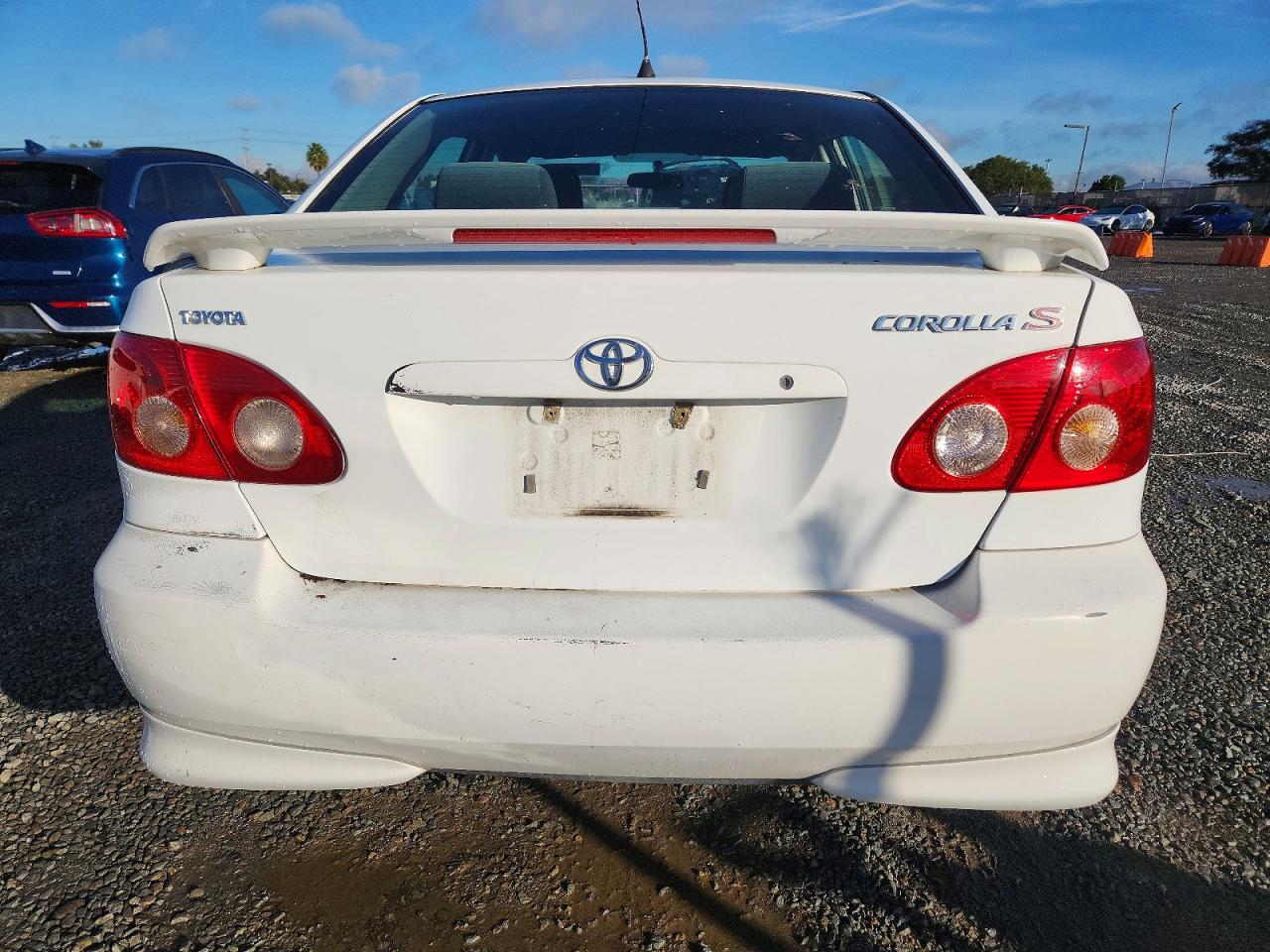 2005 TOYOTA COROLLA CE photo 6