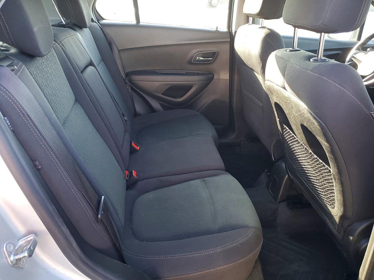 2018 CHEVROLET TRAX LS photo 11