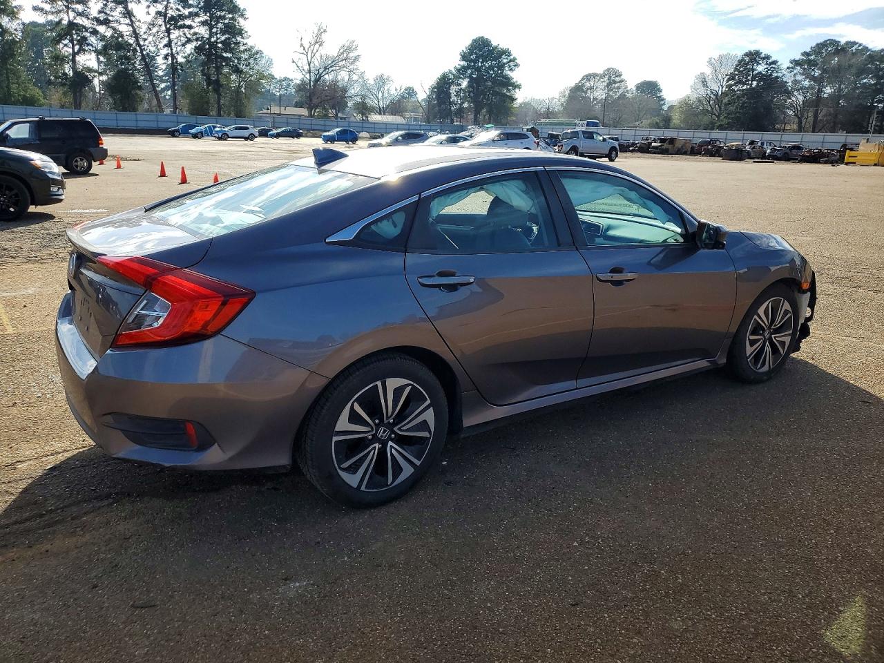 2016 HONDA CIVIC EX photo 3