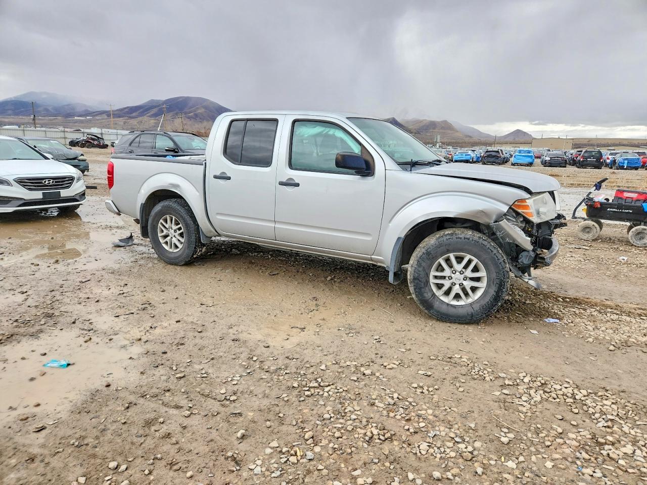 2019 NISSAN FRONTIER S photo 4