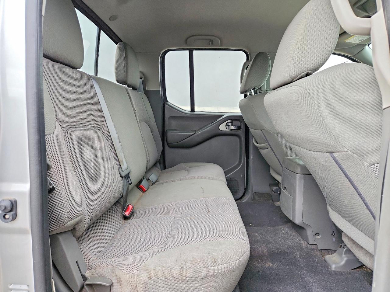 2019 NISSAN FRONTIER S photo 10