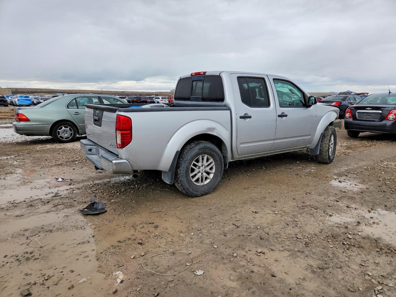 2019 NISSAN FRONTIER S photo 3