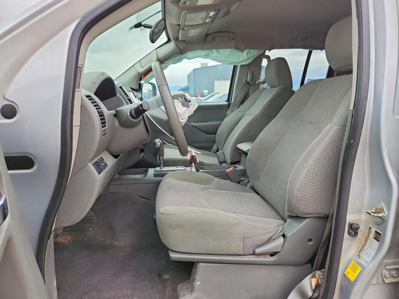 2019 NISSAN FRONTIER S photo 7