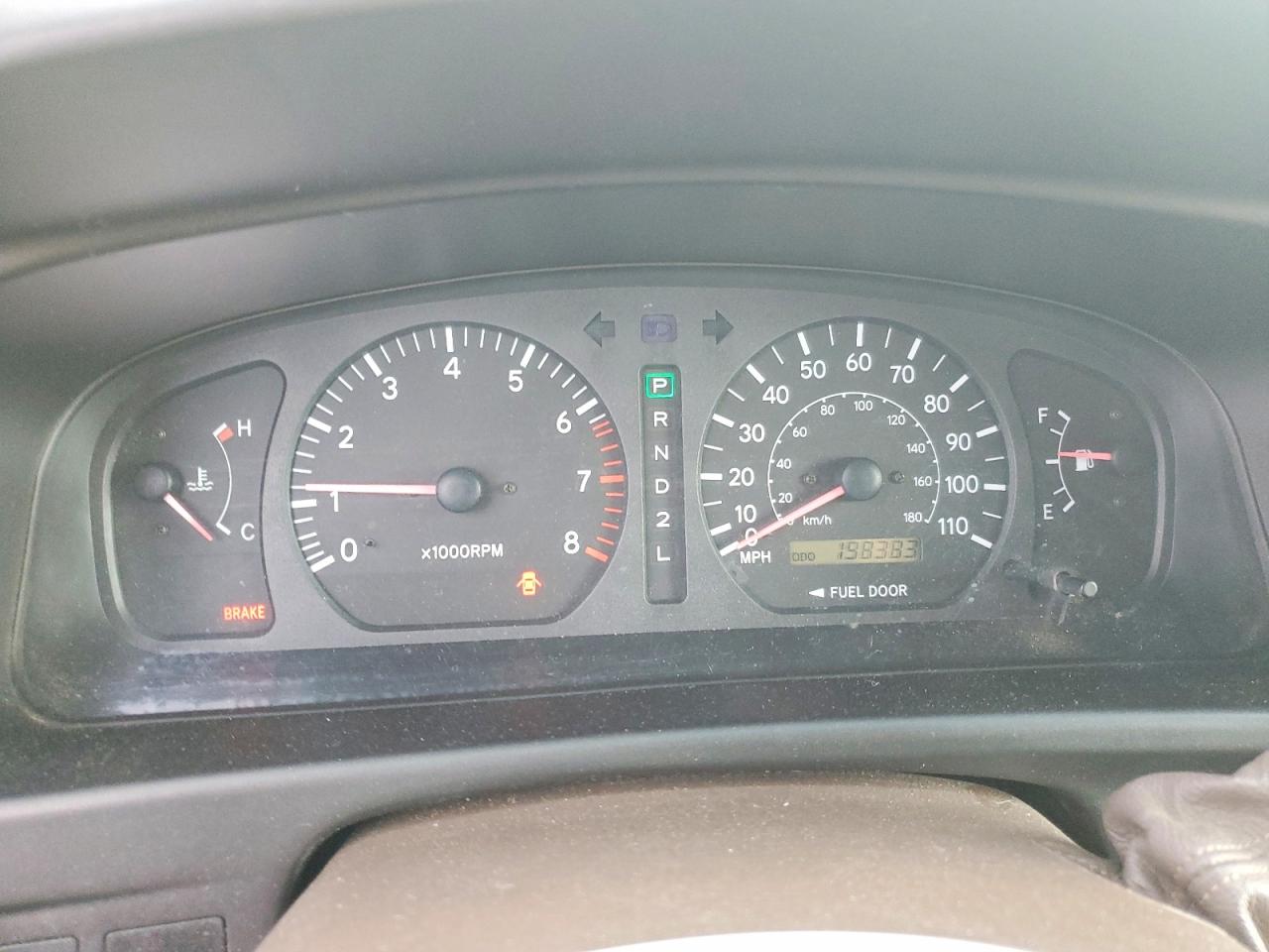 1998 TOYOTA SIENNA LE photo 17