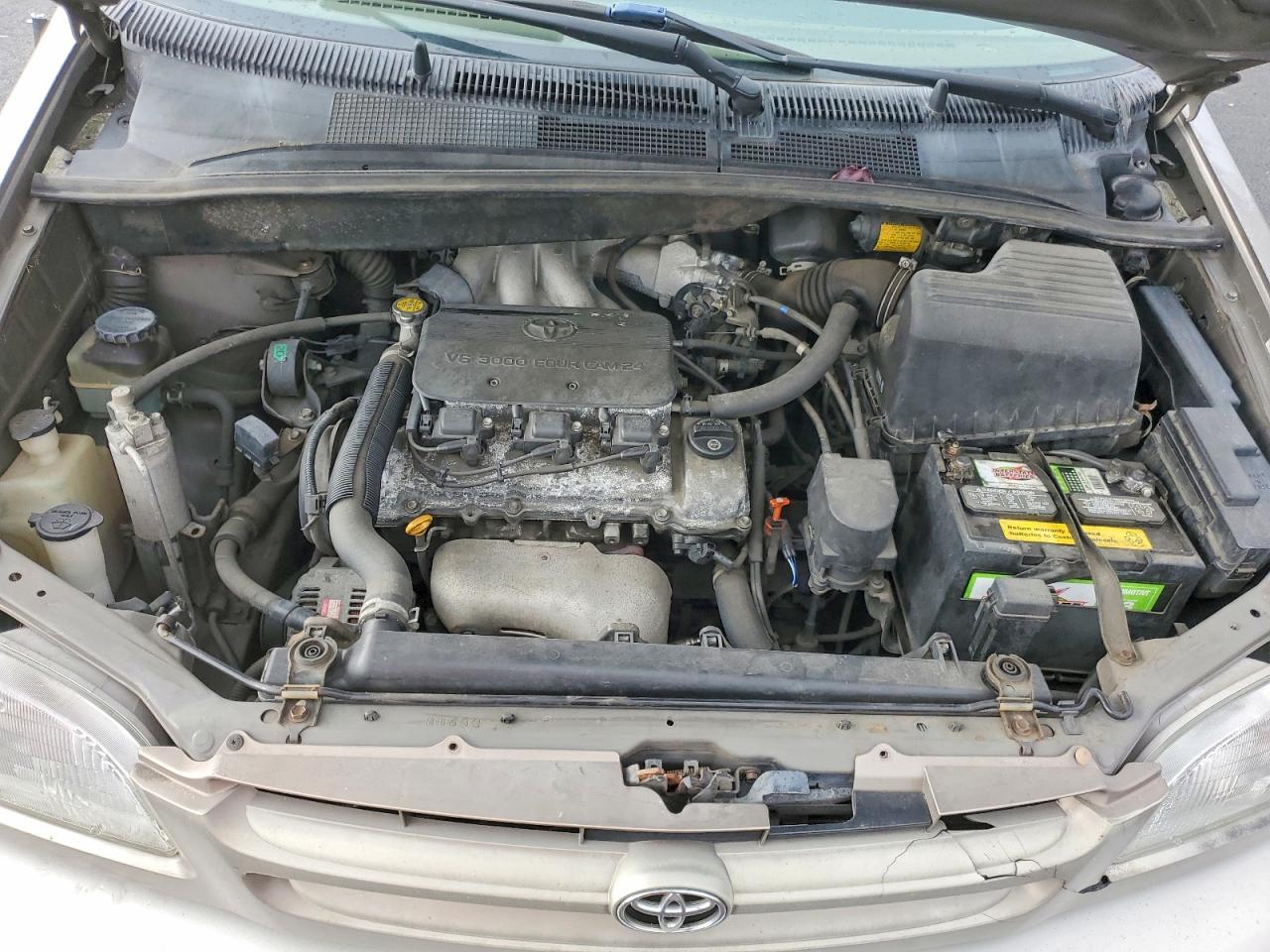 1998 TOYOTA SIENNA LE photo 21