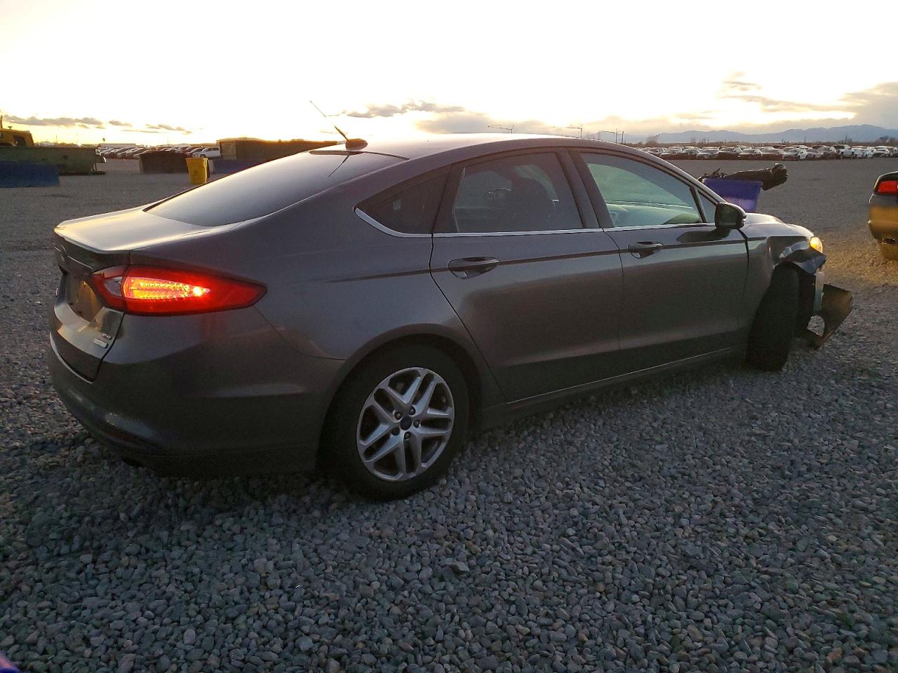2013 FORD FUSION SE photo 3