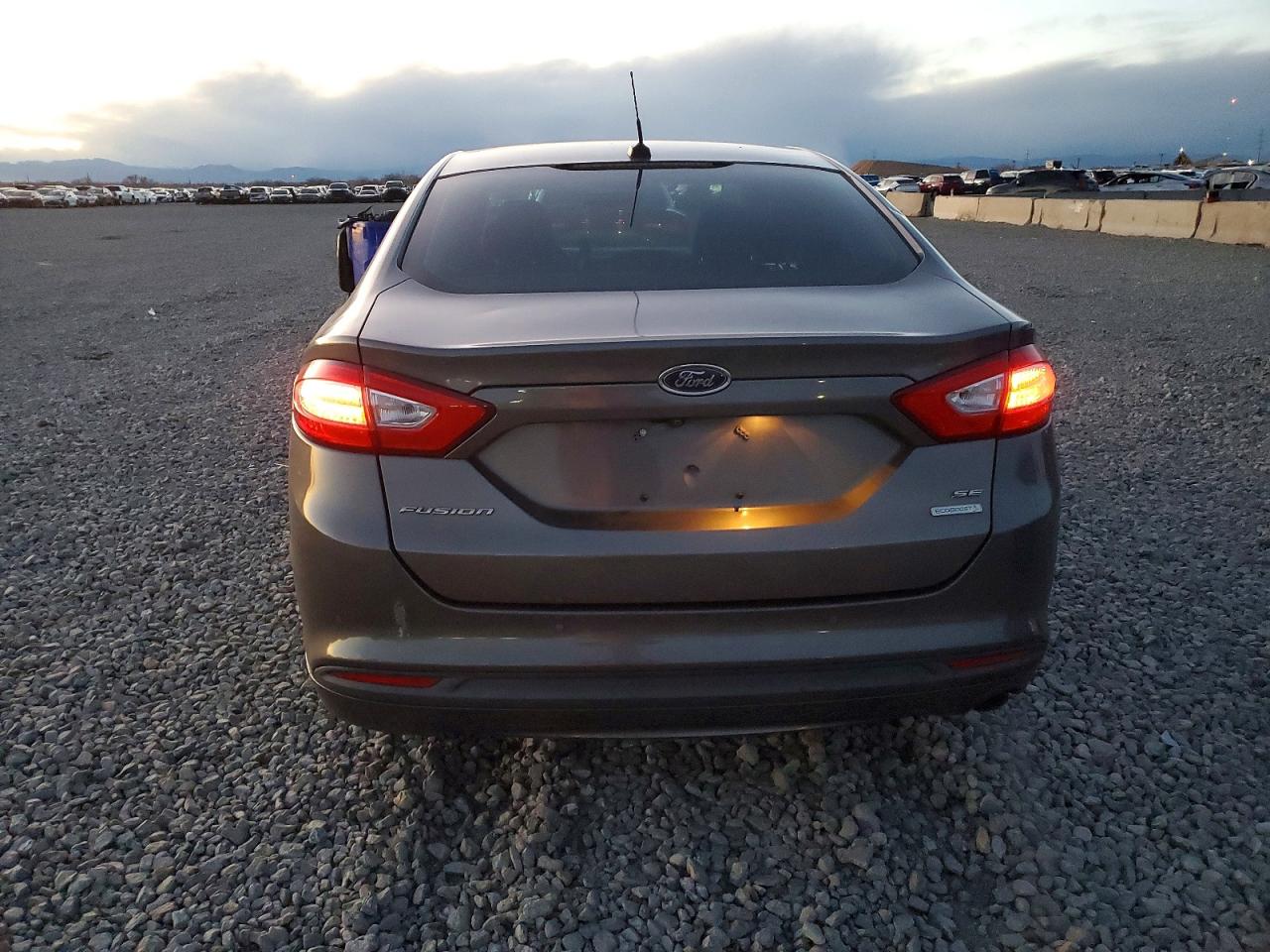 2013 FORD FUSION SE photo 6