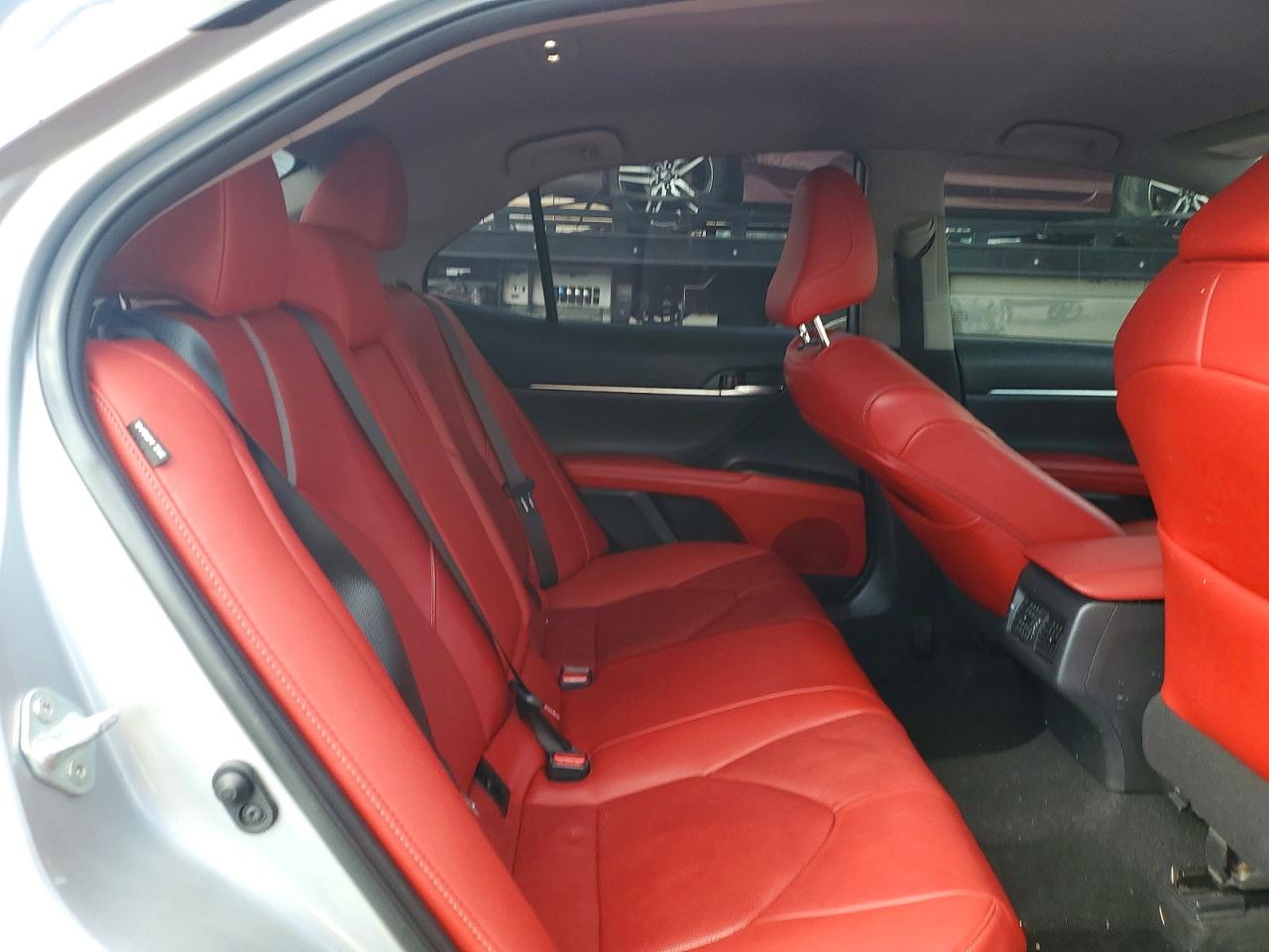 2021 TOYOTA CAMRY XSE photo 10