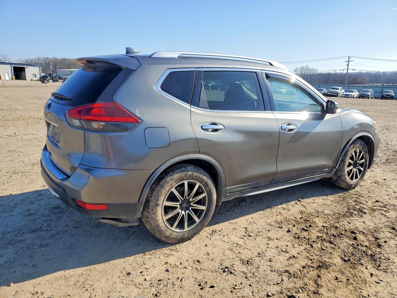 2018 NISSAN ROGUE S photo 3