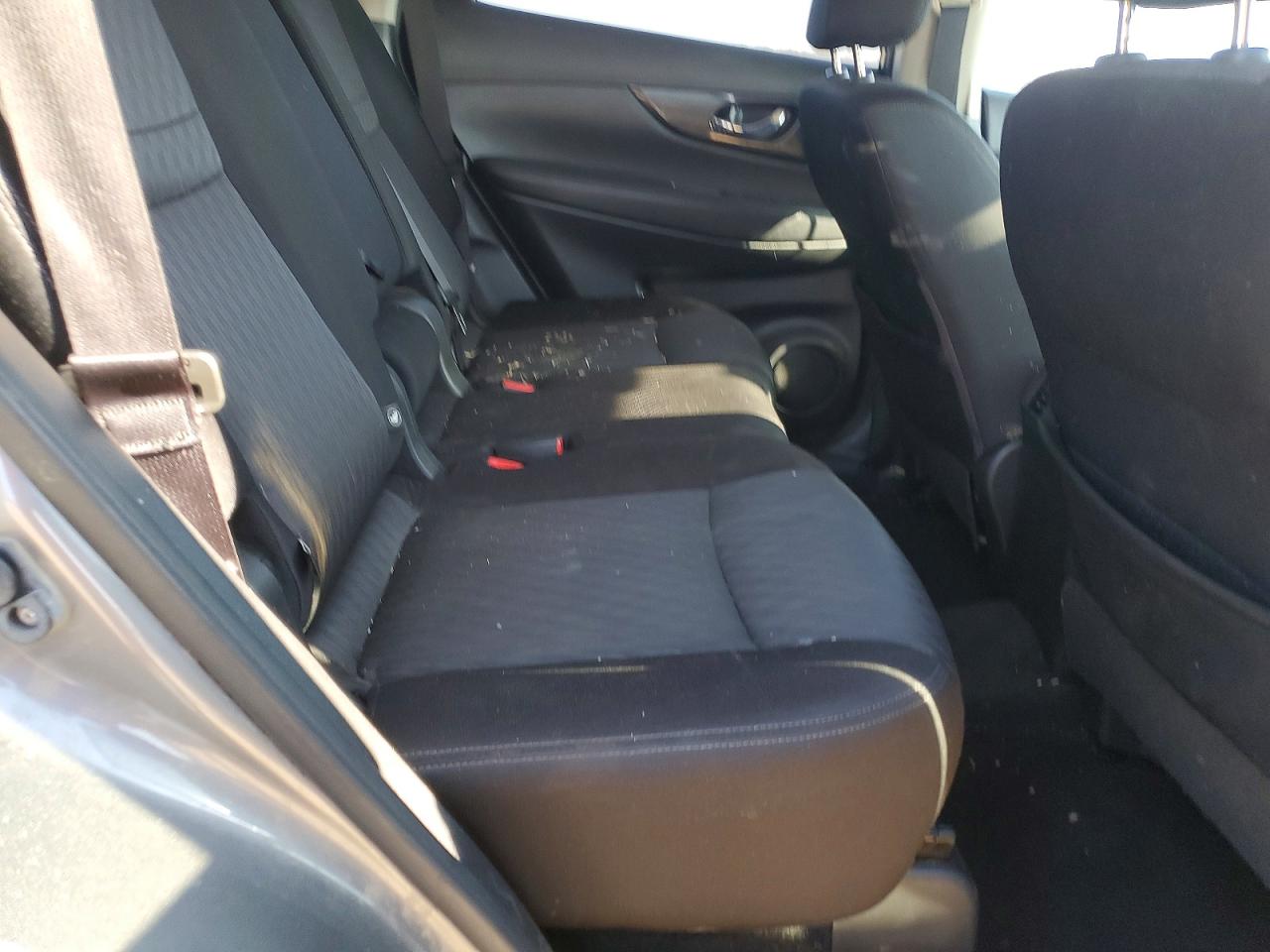 2018 NISSAN ROGUE S photo 11