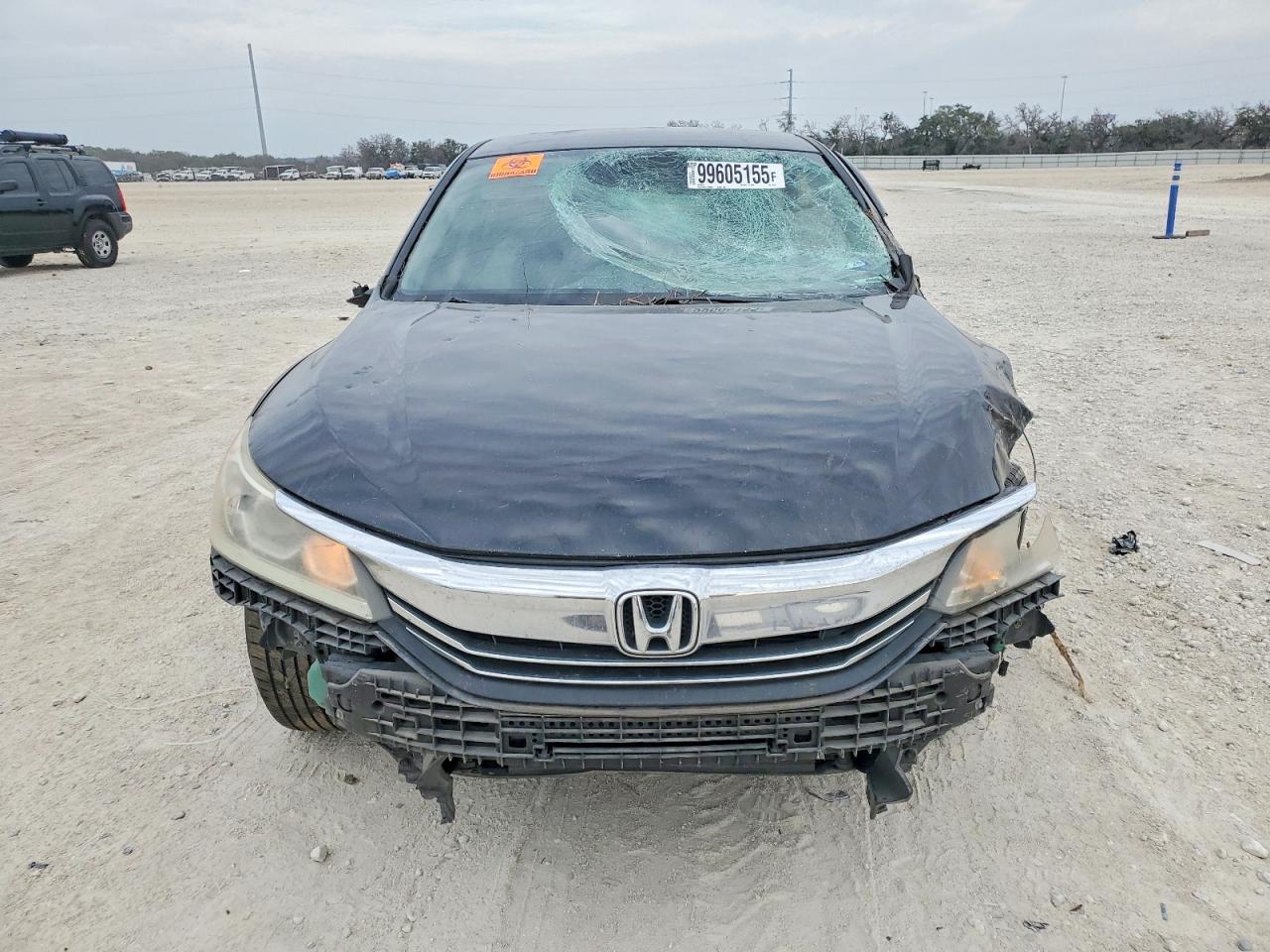 2017 HONDA ACCORD LX photo 5