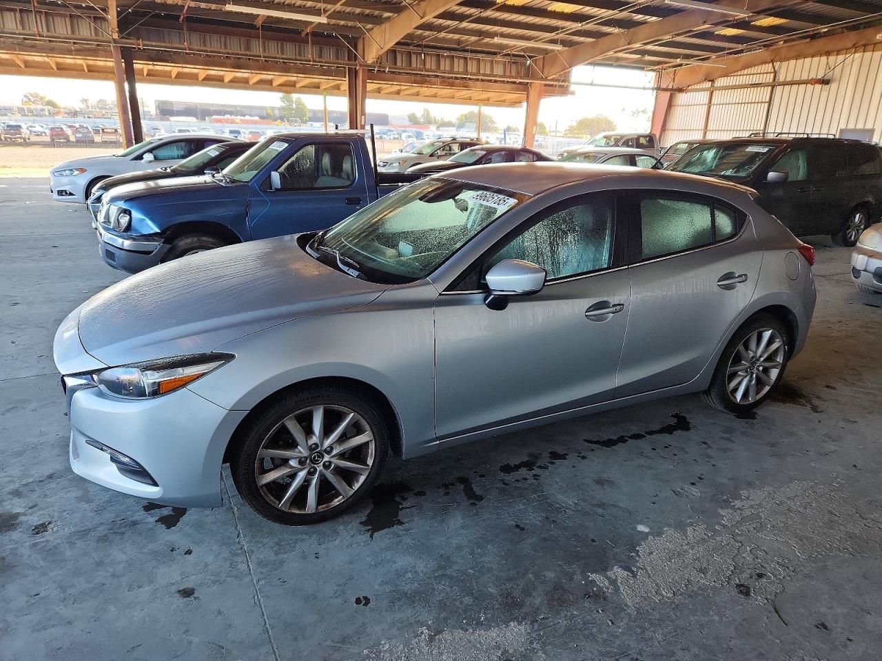 2017 MAZDA 3