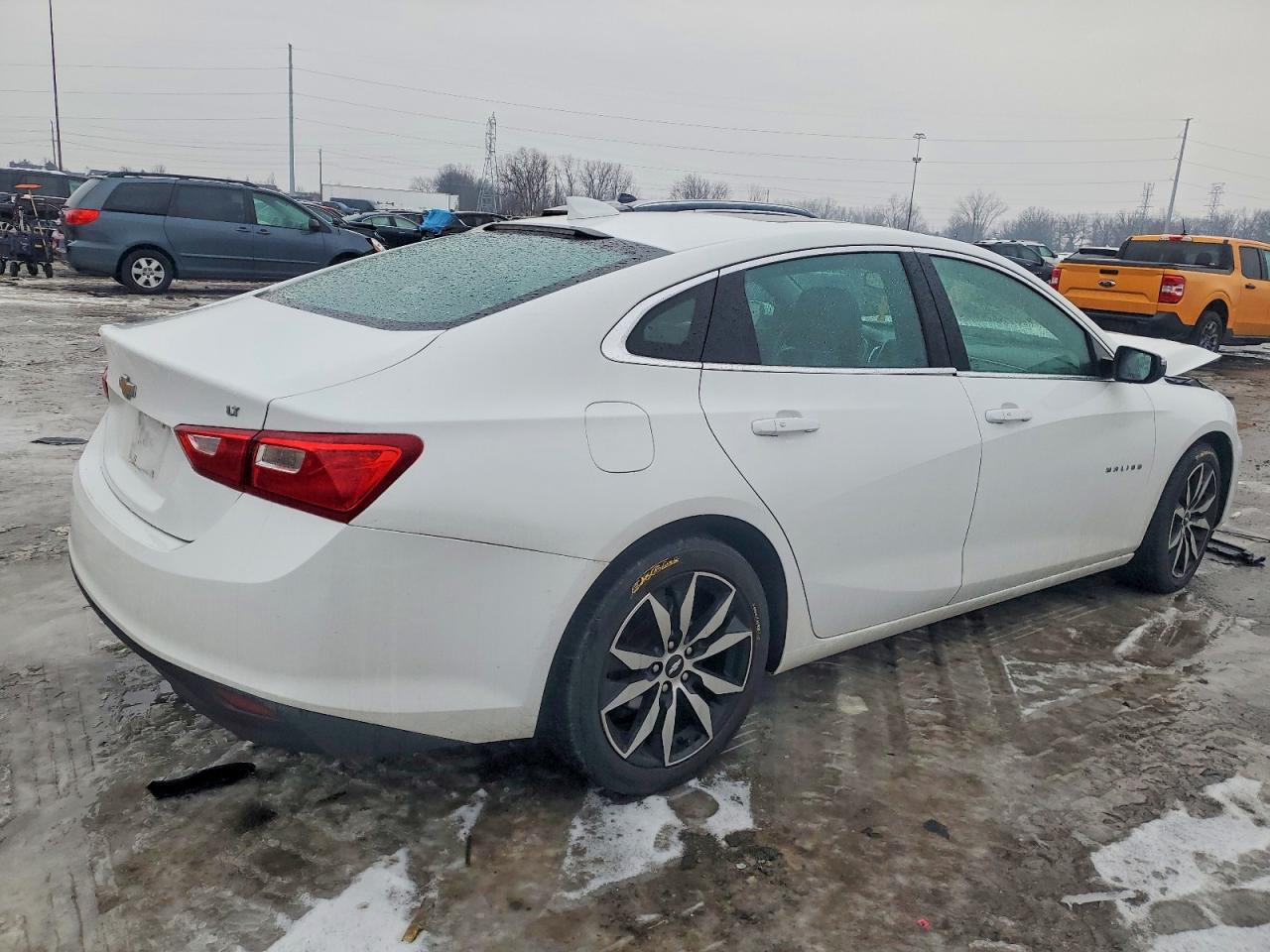 2016 CHEVROLET MALIBU LT photo 5