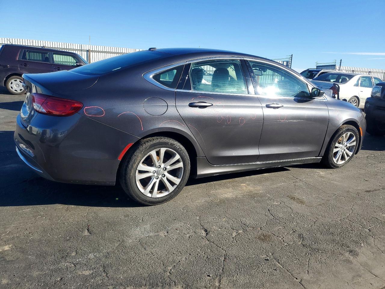 2015 CHRYSLER 200 LIMITED photo 3