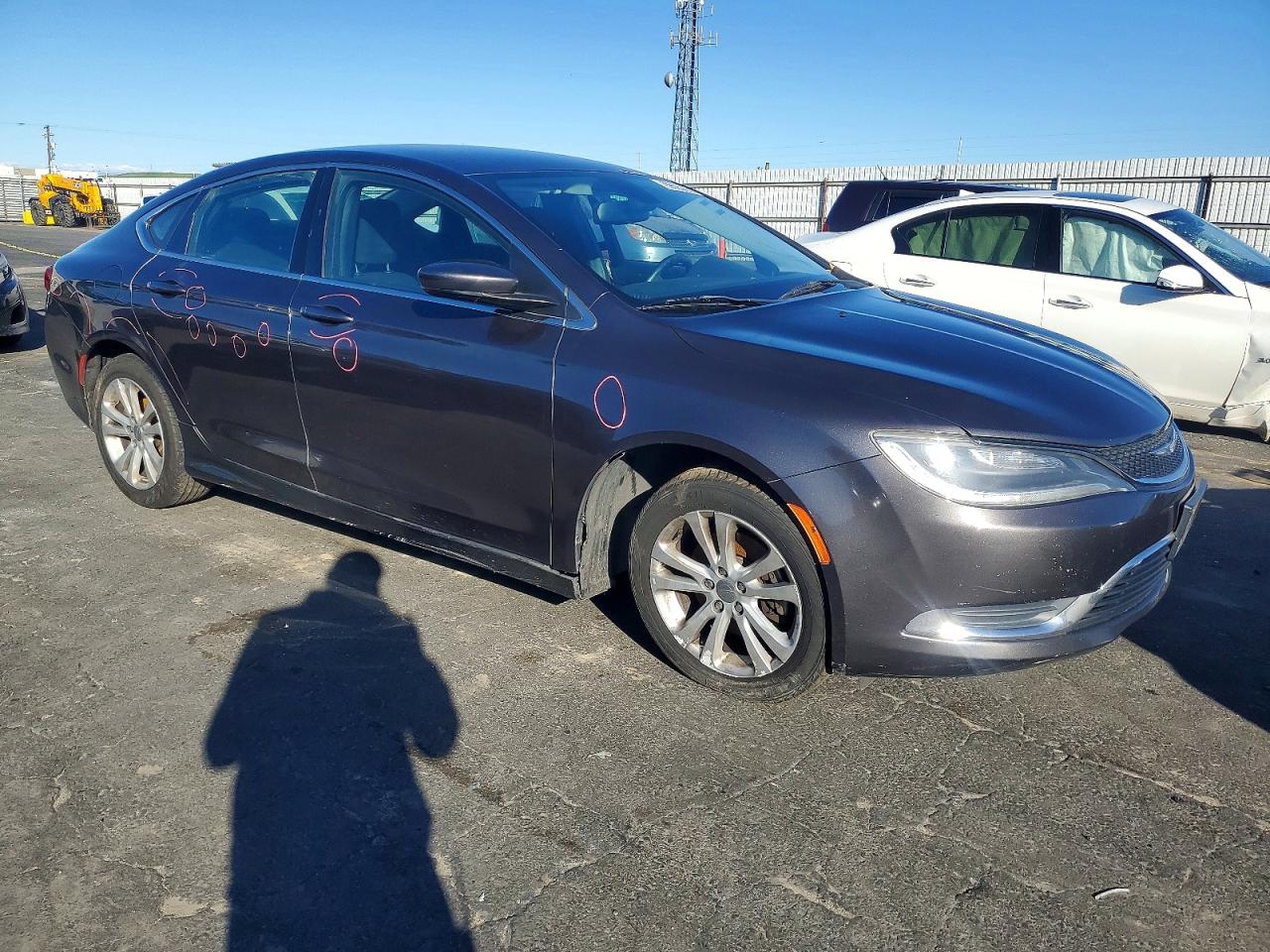 2015 CHRYSLER 200 LIMITED photo 4