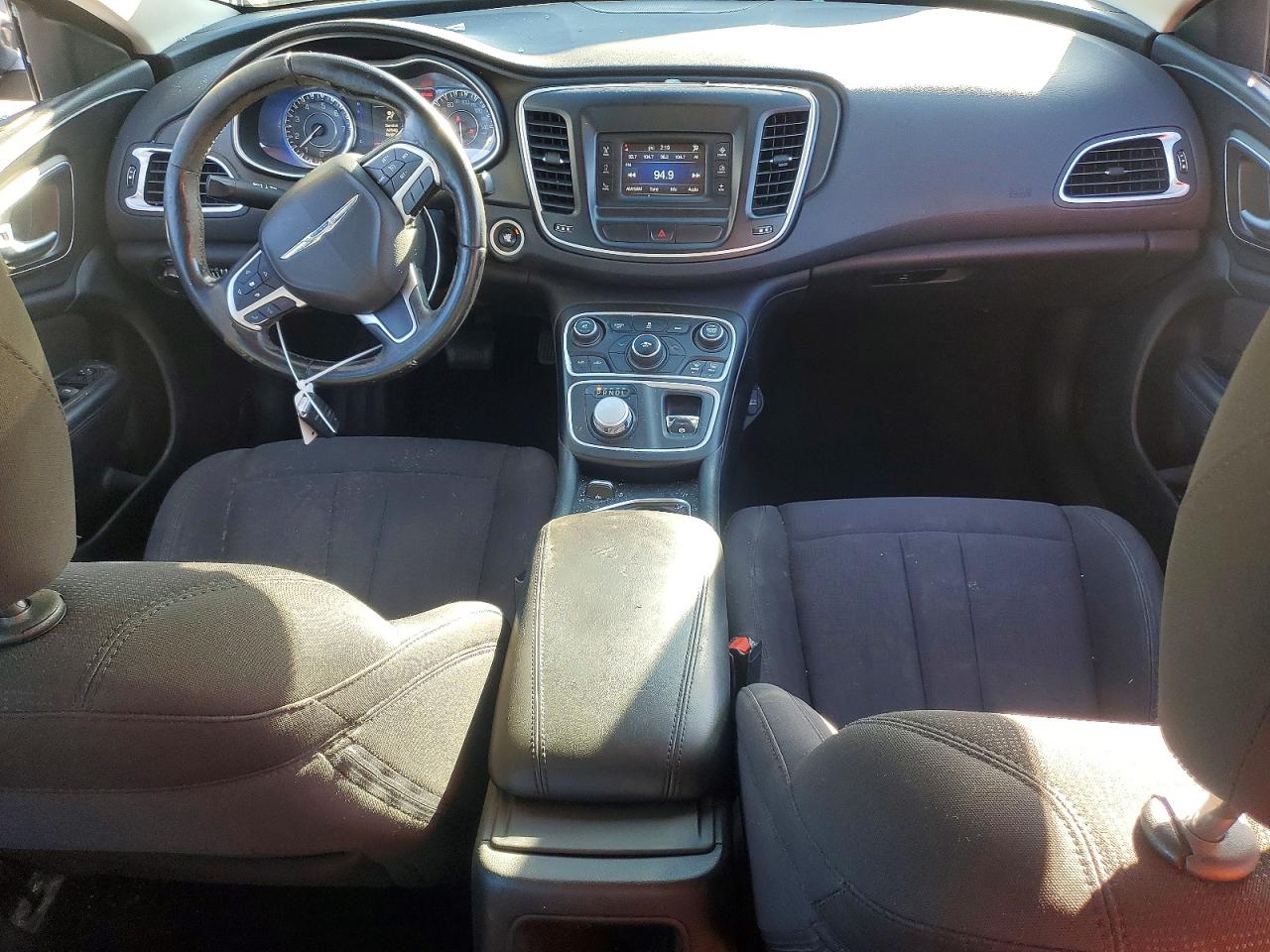 2015 CHRYSLER 200 LIMITED photo 8