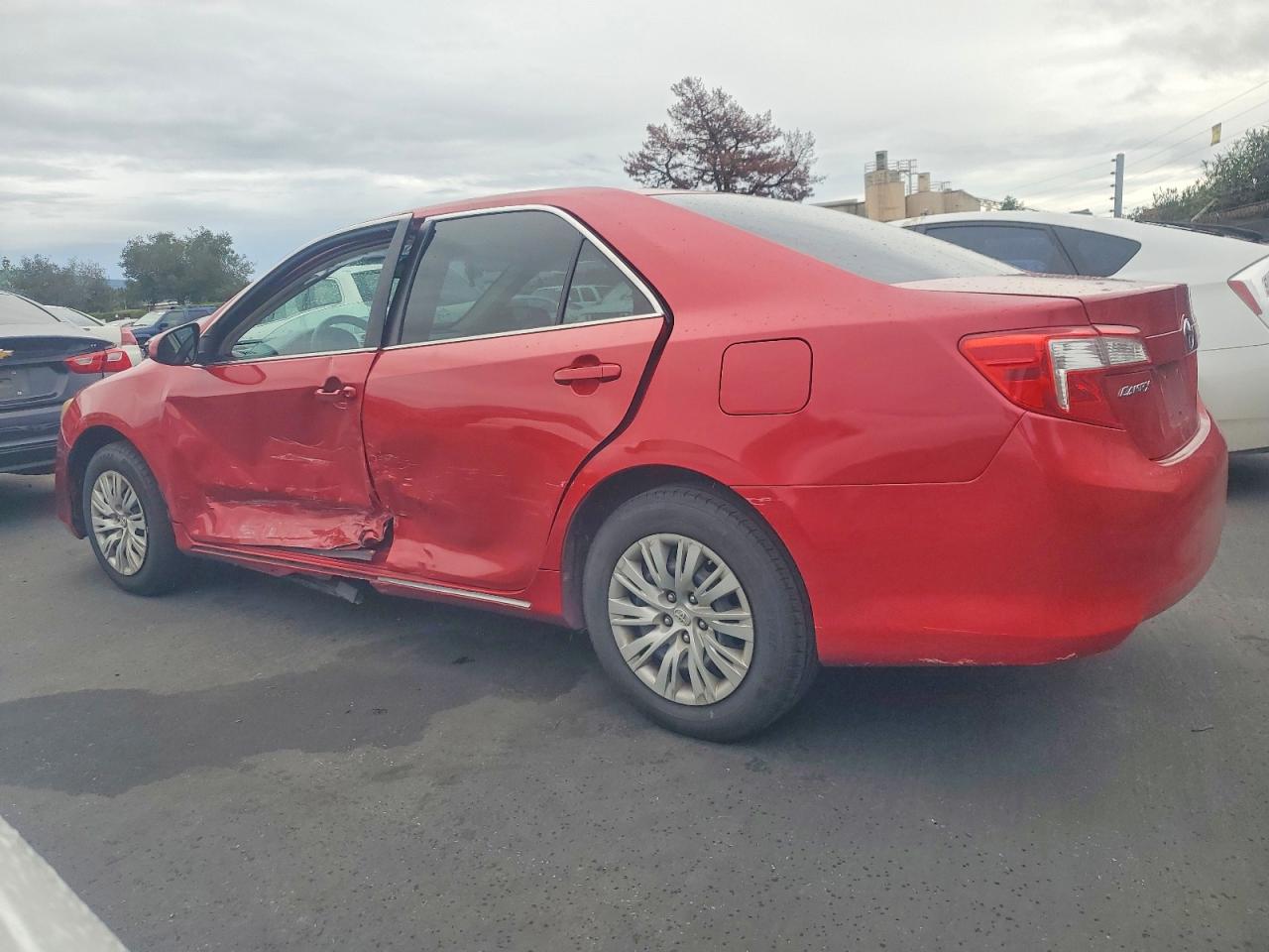 2012 TOYOTA CAMRY BASE photo 2