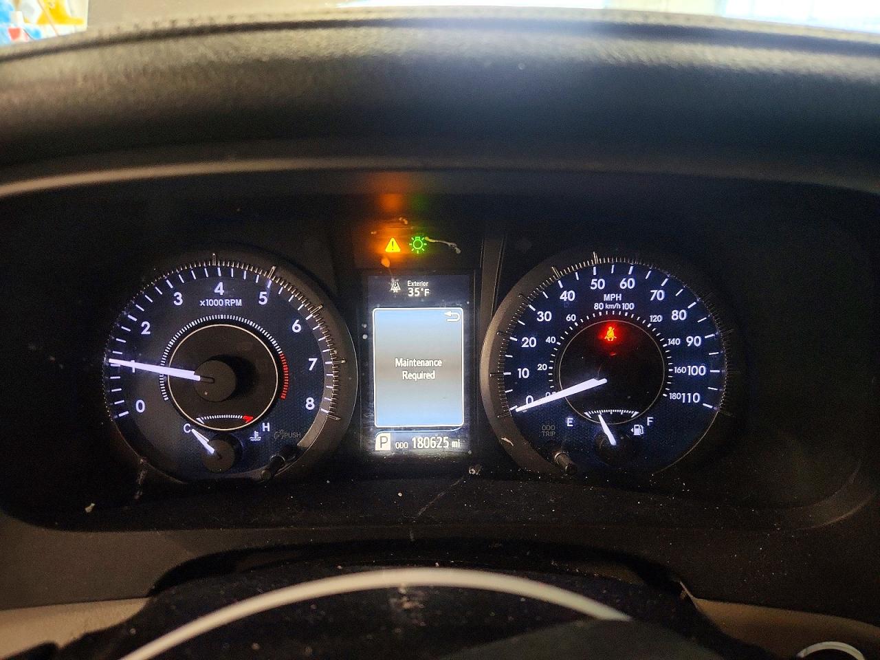 2016 TOYOTA SIENNA XLE photo 9