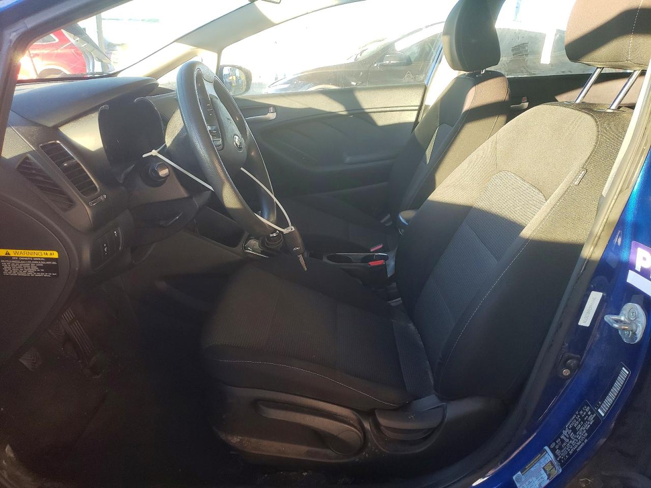 2017 KIA FORTE LX photo 7