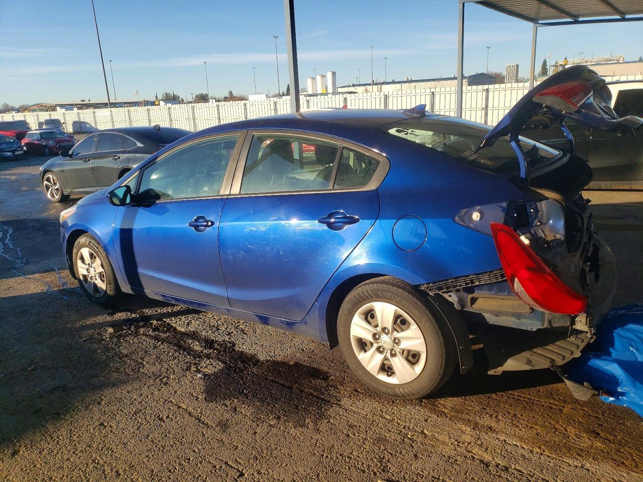 2017 KIA FORTE LX photo 2